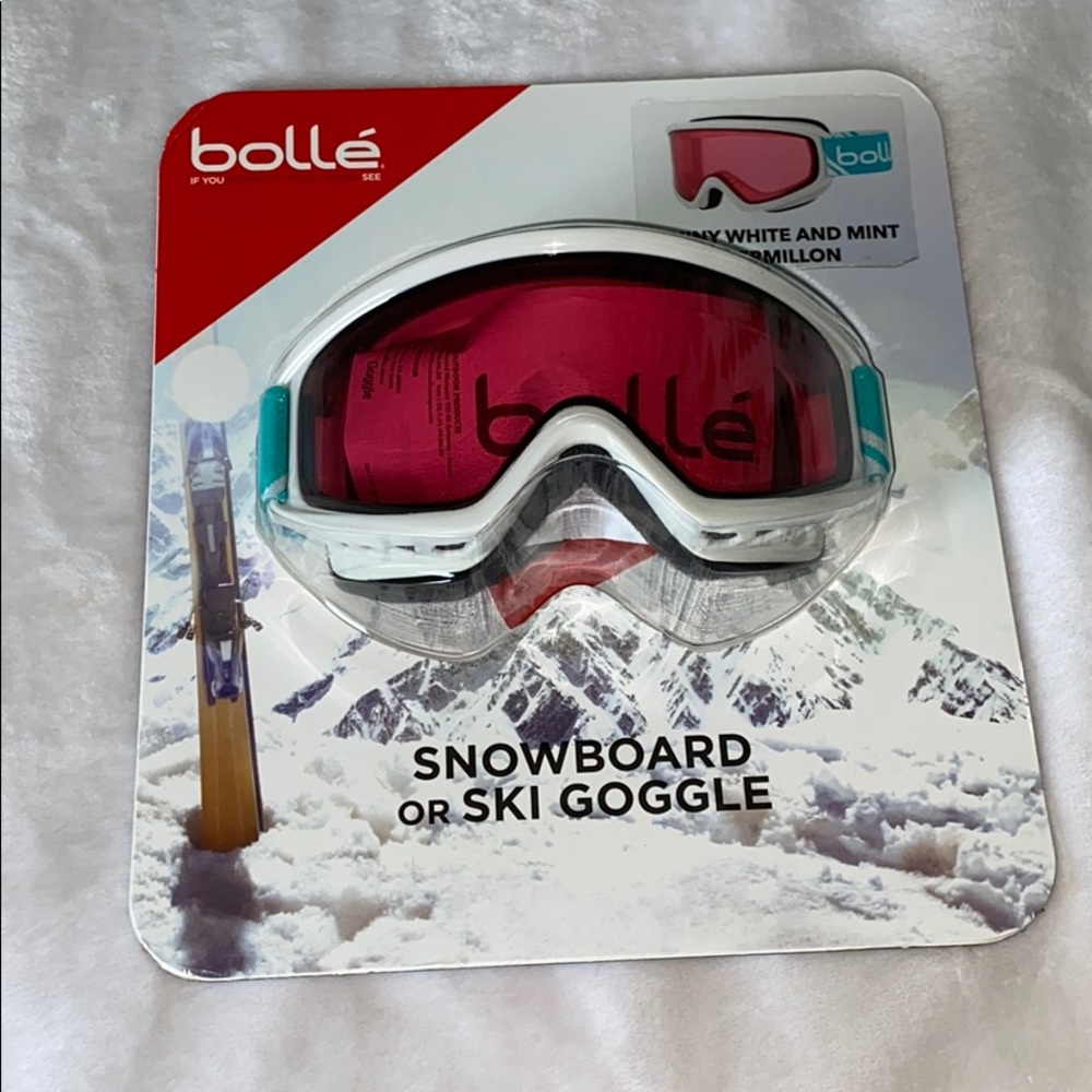snowboarding goggles